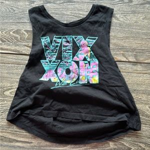 Women’s Vixxon muscle tee crop top.